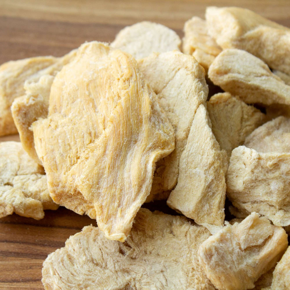 Oma&#39;s Pride Freeze-Dried Raw Chicken Chunk Dog &amp; Cat Treats