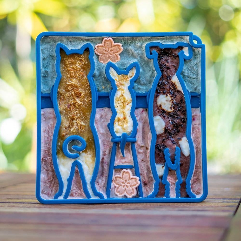 SodaPup Waiting Dogs Design eTray Enrichment Tray for Dogs