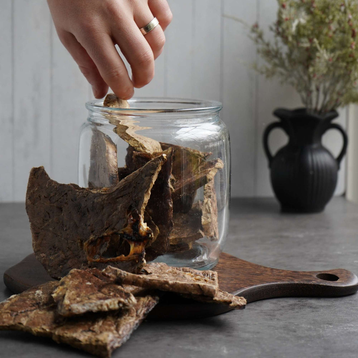 Oma&#39;s Pride Dehydrated Raw Beef Lung Dog &amp; Cat Treats