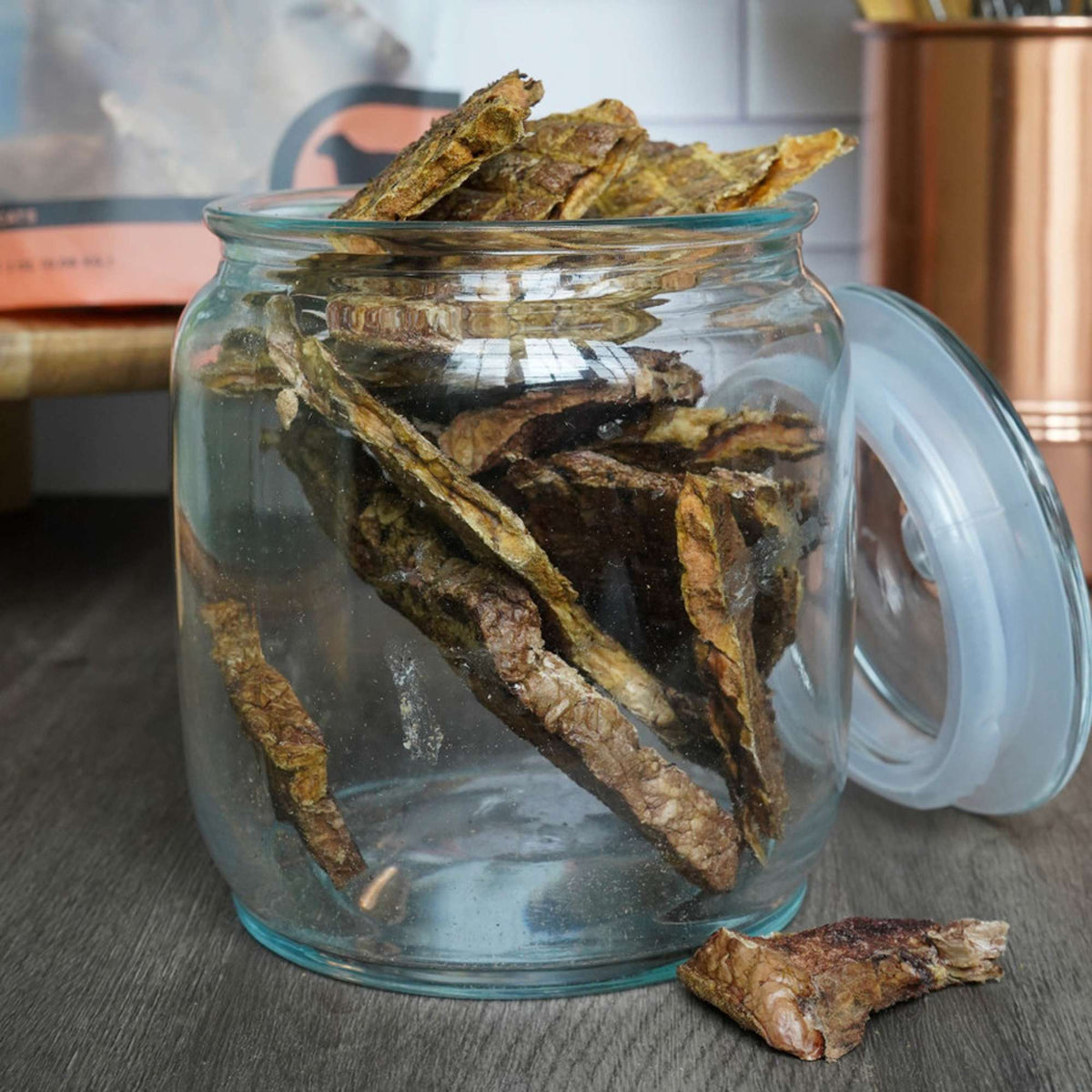 Oma&#39;s Pride Dehydrated Raw Lamb Lung Dog &amp; Cat Treats