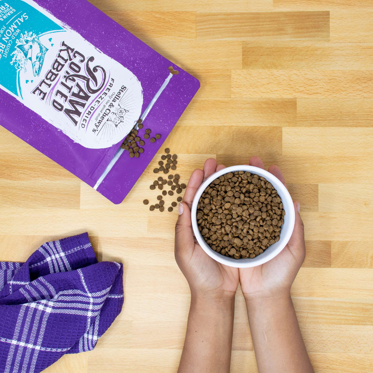 Stella &amp; Chewy&#39;s Kibble Raw Coated Salmon Cat Food